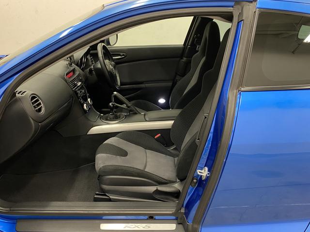 ＲＸ－８ タイプＳ　純正ＭＴ　ＲＥ雨宮マフラー　ＴＥＩＮダンパー　ＢＯＳＥサウンドシステム　ＥＮＤＬＥＳＳブレーキパッド　社外アルミホイール　スマートキー（9枚目）