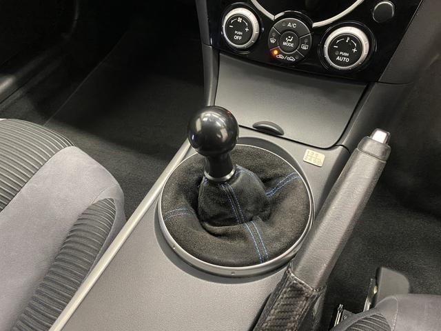 ＲＸ－８ タイプＳ　純正ＭＴ　ＲＥ雨宮マフラー　ＴＥＩＮダンパー　ＢＯＳＥサウンドシステム　ＥＮＤＬＥＳＳブレーキパッド　社外アルミホイール　スマートキー（16枚目）