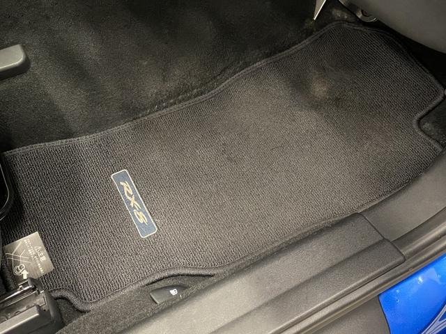 ＲＸ－８ タイプＳ　純正ＭＴ　ＲＥ雨宮マフラー　ＴＥＩＮダンパー　ＢＯＳＥサウンドシステム　ＥＮＤＬＥＳＳブレーキパッド　社外アルミホイール　スマートキー（17枚目）