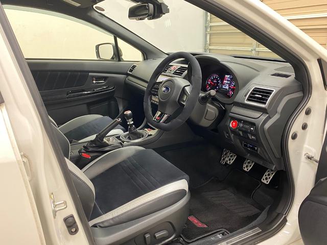 WRX STI EJ20 FinalEdition FULL PACKAGE 純正MT 555台限定車 バランスドエンジン RECAROフロントシート BBS鍛造アルミホイール brembo製モノブロック対向キャリパー ウルトラスエード巻ステアリング ウェルカムライティング(5枚目)