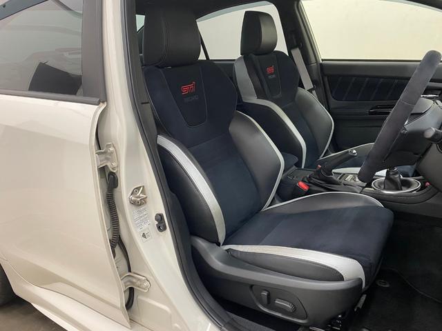 WRX STI EJ20 FinalEdition FULL PACKAGE 純正MT 555台限定車 バランスドエンジン RECAROフロントシート BBS鍛造アルミホイール brembo製モノブロック対向キャリパー ウルトラスエード巻ステアリング ウェルカムライティング(6枚目)