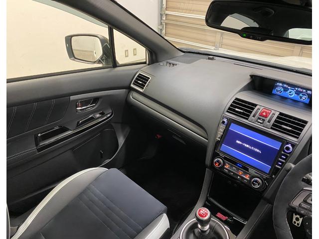 WRX STI EJ20 FinalEdition FULL PACKAGE 純正MT 555台限定車 バランスドエンジン RECAROフロントシート BBS鍛造アルミホイール brembo製モノブロック対向キャリパー ウルトラスエード巻ステアリング ウェルカムライティング(11枚目)