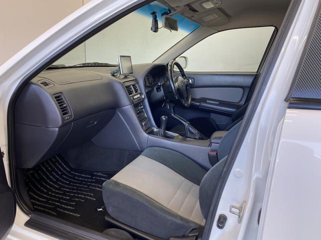 スカイライン 25GT-V 純正MT R34純正アルミボンネット アルティアFバンパー・Sスカート イーストベアーRバンパー・フェンダーモール バッドムーンレーシングマフラー TEIN車高調 WORKホイール フジツボエキマニ(8枚目)