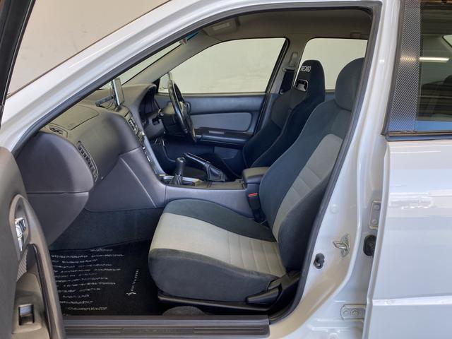 スカイライン 25GT-V 純正MT R34純正アルミボンネット アルティアFバンパー・Sスカート イーストベアーRバンパー・フェンダーモール バッドムーンレーシングマフラー TEIN車高調 WORKホイール フジツボエキマニ(10枚目)