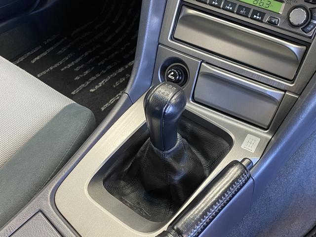 スカイライン 25GT-V 純正MT R34純正アルミボンネット アルティアFバンパー・Sスカート イーストベアーRバンパー・フェンダーモール バッドムーンレーシングマフラー TEIN車高調 WORKホイール フジツボエキマニ(15枚目)