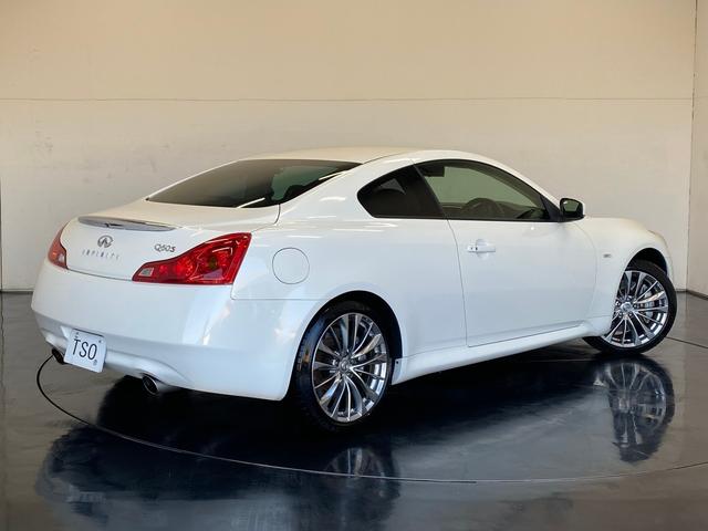 スカイライン 370GT タイプS 純正MT 純正フロアマット KENWOODドライブレコーダー(DRV-MR740) Yupiteruレーダー探知機(A530) アルミ製エンジンフード バックビューモニター 本革巻ステアリング ETC(2枚目)