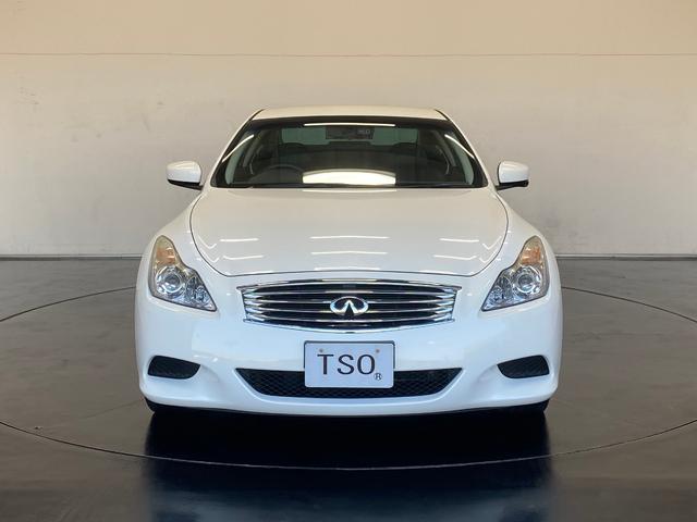 スカイライン 370GT タイプS 純正MT 純正フロアマット KENWOODドライブレコーダー(DRV-MR740) Yupiteruレーダー探知機(A530) アルミ製エンジンフード バックビューモニター 本革巻ステアリング ETC(3枚目)