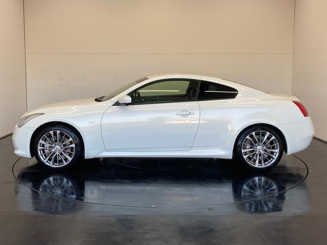 スカイライン 370GT タイプS 純正MT 純正フロアマット KENWOODドライブレコーダー(DRV-MR740) Yupiteruレーダー探知機(A530) アルミ製エンジンフード バックビューモニター 本革巻ステアリング ETC(6枚目)