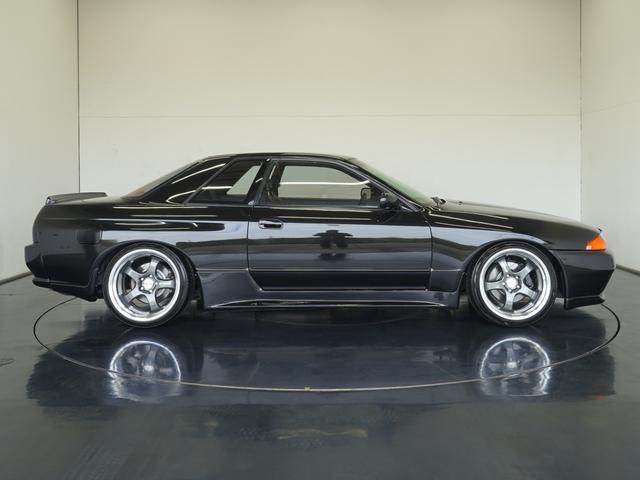 �T�C�h�ɂ͂m�h�r�l�n���}�b�h�K�[�h��Z���A�v�n�q�j�}�C�X�^�[�P�W�C���`�A���~�z�C�[���ň������܂�Z�܂�̂���X�^�C���ł��B