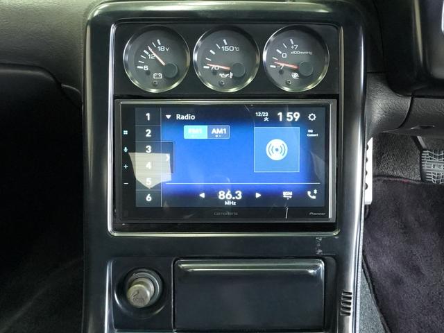 �Z���^�[�p�l�����̋@�\���S�̓I�ɗǍD�ł��B����]������΃i�r�Q�[�V�����Ȃǂ̑������\�ł��B�R�A���[�^�[����������ƍ쓮���܂��B