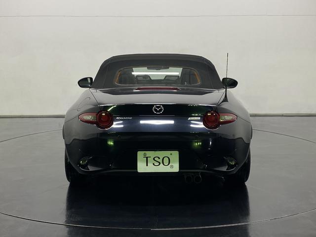 ロードスター Sスペシャルパッケージ 純正MT ワンオーナー ESQUELETOバケットシート 運転席&助手席SRSエアバッグシステム ダイナミックスタビリティコントロールシステム トラクションコントロールシステム リアパーキングセンサー(4枚目)