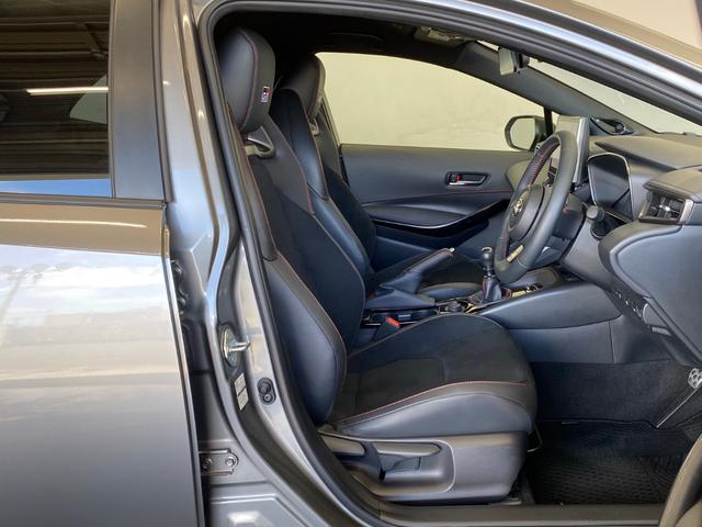 ＧＲカローラ ＲＺ　純正ＭＴ　ワンオーナー　禁煙車　ＢＢＳ製ホイール　トルセンＬＳＤ　４ＷＤモードセレクトスイッチ　カーボンルーフ　シート表皮（ブランノーブ＋合成皮革）　除電スタビライジングプラスシート　ニーエアバッグ（8枚目）