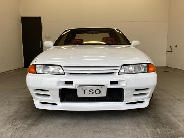 スカイライン ＧＴ－Ｒ　オーリンズ車高調　ＲＥＣＡＲＯシート　ＡＤＶＡＮホイール　東名ＰＯＷＥＲＥＤフロントスポイラー　ＮＩＳＭＯフルスケールメーター（3枚目）