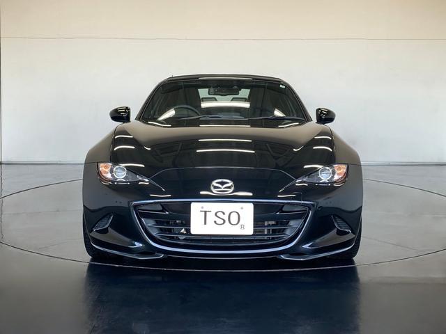 ロードスター Ｓスペシャルパッケージ　純正ＭＴ　禁煙車　オートライトシステム　自動防眩ルームミラー　センターディスプレイ　フルオートエアコン　トルクセンシング式スーパーＬＳＤ　リアスタビライザー　トンネルブレースバー　ＬＥＤヘッドランプ（3枚目）