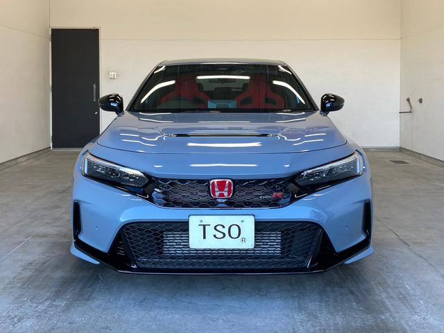 シビック タイプR 純正MT ワンオーナー 禁煙車 純正フロアマット タイプR専用Fグリル タイプR専用エアロダイナミクスカラードバンパー タイプR専用リアスポイラー Brembo製フロントアルミ対向4ポットキャリパー(3枚目)