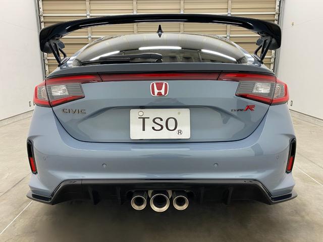 シビック タイプR 純正MT ワンオーナー 禁煙車 純正フロアマット タイプR専用Fグリル タイプR専用エアロダイナミクスカラードバンパー タイプR専用リアスポイラー Brembo製フロントアルミ対向4ポットキャリパー(4枚目)