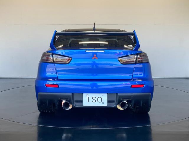 ＦＵＪＩＴＳＵＢＯマフラー　ＣＯＬＴ　ＳＰＥＥＤローダウンスプリング　ＡＤＶＡＮアルミホイール　ＴＲＵＳＴフロントスカート　純正フロアマット　ＥＴＣ　ｂｒｅｍｂｏブレーキキャリパー　ＲＥＣＡＲＯシート