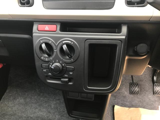 F 5速マニュアル車 届出済未使用車 新車保証継承(8枚目)