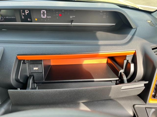 タント ファンクロス　届出済未使用車／スマートアシスト／ＬＥＤヘッドライト／両側パワースライドドア／コーナーセンサー／衝突被害軽減ブレーキ／シートヒーター／電動パーキングブレーキ／純正１４インチアルミホイール／オートライト（17枚目）