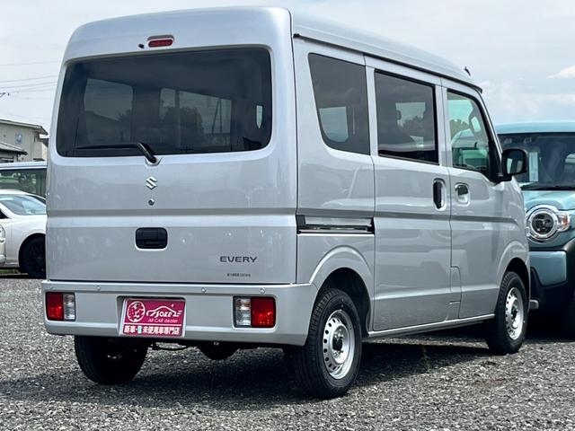 エブリイ ＰＡ　届出済未使用車／コーナーセンサー／オートライト／ラジオ付き／アイドリングストップ付き／（2枚目）