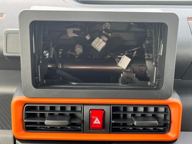 タント ファンクロス　届出済未使用車／ＬＥＤヘッドライト／両側パワースライドドア／バックカメラ／衝突被害軽減ブレーキ／コーナーセンサー／オートエアコン／シートヒーター／電動パーキングブレーキ／オートホールドブレーキ／（8枚目）
