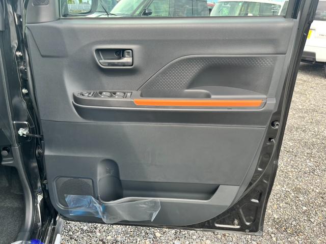 タント ファンクロス　届出済未使用車／ＬＥＤヘッドライト／両側パワースライドドア／バックカメラ／衝突被害軽減ブレーキ／コーナーセンサー／オートエアコン／シートヒーター／電動パーキングブレーキ／オートホールドブレーキ／（28枚目）