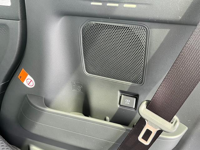 タント ファンクロス　届出済未使用車／ＬＥＤヘッドライト／両側パワースライドドア／バックカメラ／衝突被害軽減ブレーキ／コーナーセンサー／オートエアコン／シートヒーター／電動パーキングブレーキ／オートホールドブレーキ／（42枚目）