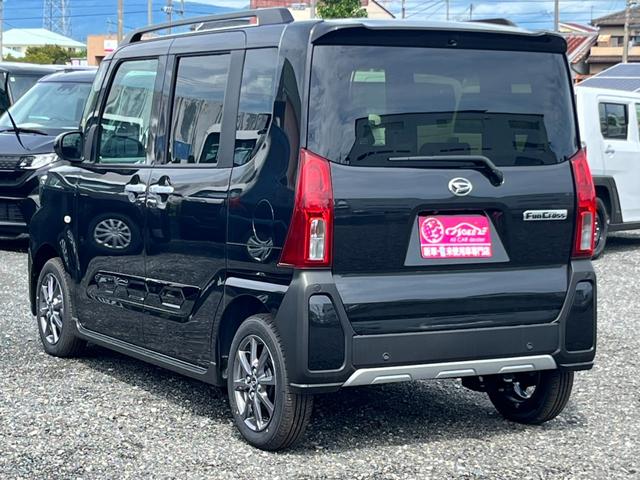 タント ファンクロス　届出済未使用車／ＬＥＤヘッドライト／両側パワースライドドア／バックカメラ／衝突被害軽減ブレーキ／コーナーセンサー／オートエアコン／シートヒーター／電動パーキングブレーキ／オートホールドブレーキ／（49枚目）