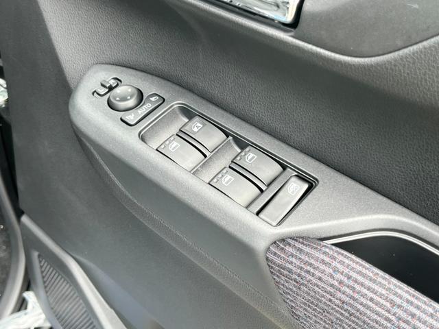 ムーヴ Ｇ　届出済未使用車／ＬＥＤヘッドライト／片側パワースライドドア／電動パーキングブレーキ／衝突被害軽減ブレーキ／コーナーセンサー／オートライト／オートエアコン／アイドリングストップ／純正アルミホイール／（28枚目）