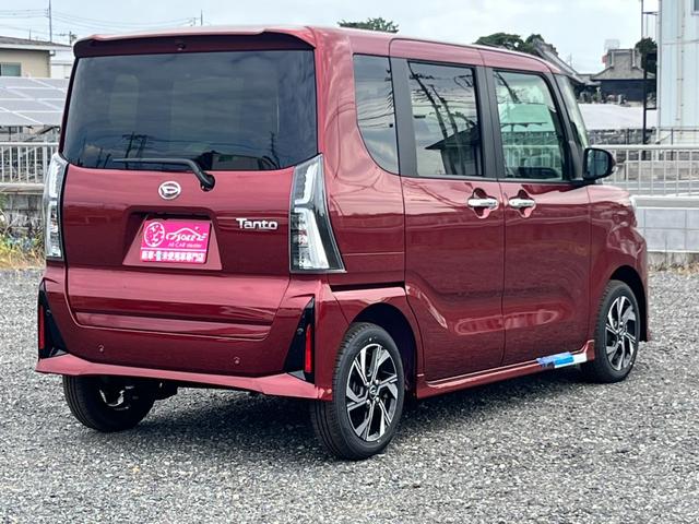 タント カスタムＸ　届出済未使用車／ＬＥＤヘッドライト／両側パワースライドドア／バックカメラ／衝突被害軽減ブレーキ／コーナーセンサー／オートエアコン／シートヒーター／電動パーキングブレーキ／オートホールドブレーキ／（2枚目）