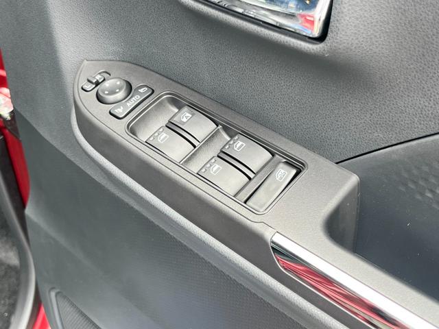 タント カスタムＸ　届出済未使用車／ＬＥＤヘッドライト／両側パワースライドドア／バックカメラ／衝突被害軽減ブレーキ／コーナーセンサー／オートエアコン／シートヒーター／電動パーキングブレーキ／オートホールドブレーキ／（28枚目）