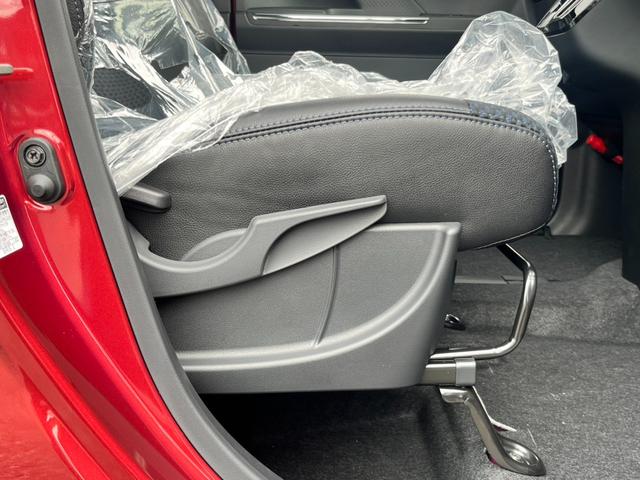 タント カスタムＸ　届出済未使用車／ＬＥＤヘッドライト／両側パワースライドドア／バックカメラ／衝突被害軽減ブレーキ／コーナーセンサー／オートエアコン／シートヒーター／電動パーキングブレーキ／オートホールドブレーキ／（29枚目）