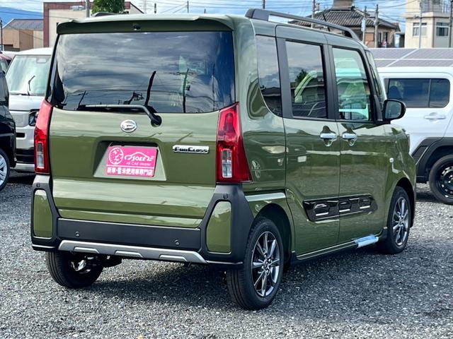 タント ファンクロス　届出済未使用車／ＬＥＤヘッドライト／両側パワースライドドア／バックカメラ／衝突被害軽減ブレーキ／コーナーセンサー／オートエアコン／シートヒーター／電動パーキングブレーキ／オートホールドブレーキ／（2枚目）