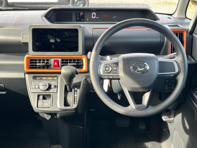 タント ファンクロス　届出済未使用車／ＬＥＤヘッドライト／両側パワースライドドア／バックカメラ／衝突被害軽減ブレーキ／コーナーセンサー／オートエアコン／シートヒーター／電動パーキングブレーキ／オートホールドブレーキ／（6枚目）