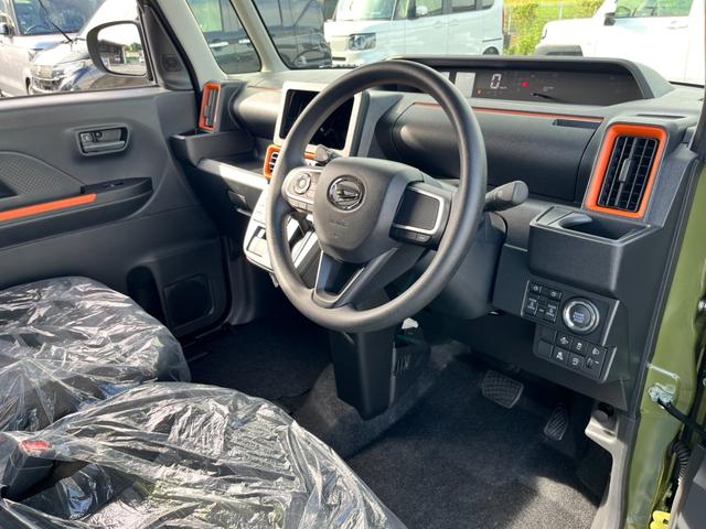 タント ファンクロス　届出済未使用車／ＬＥＤヘッドライト／両側パワースライドドア／バックカメラ／衝突被害軽減ブレーキ／コーナーセンサー／オートエアコン／シートヒーター／電動パーキングブレーキ／オートホールドブレーキ／（24枚目）