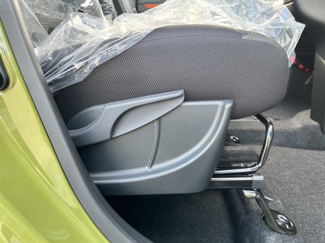 タント ファンクロス　届出済未使用車／ＬＥＤヘッドライト／両側パワースライドドア／バックカメラ／衝突被害軽減ブレーキ／コーナーセンサー／オートエアコン／シートヒーター／電動パーキングブレーキ／オートホールドブレーキ／（28枚目）