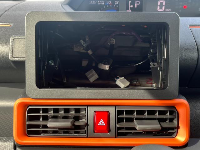 タント ファンクロス　届出済未使用車／ＬＥＤヘッドライト／両側パワースライドドア／バックカメラ／衝突被害軽減ブレーキ／コーナーセンサー／オートエアコン／シートヒーター／電動パーキングブレーキ／オートホールドブレーキ／（8枚目）