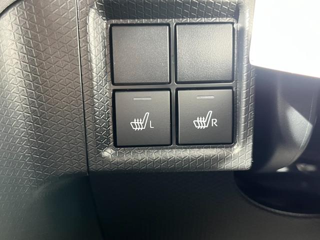 タント ファンクロス　届出済未使用車／ＬＥＤヘッドライト／両側パワースライドドア／バックカメラ／衝突被害軽減ブレーキ／コーナーセンサー／オートエアコン／シートヒーター／電動パーキングブレーキ／オートホールドブレーキ／（22枚目）