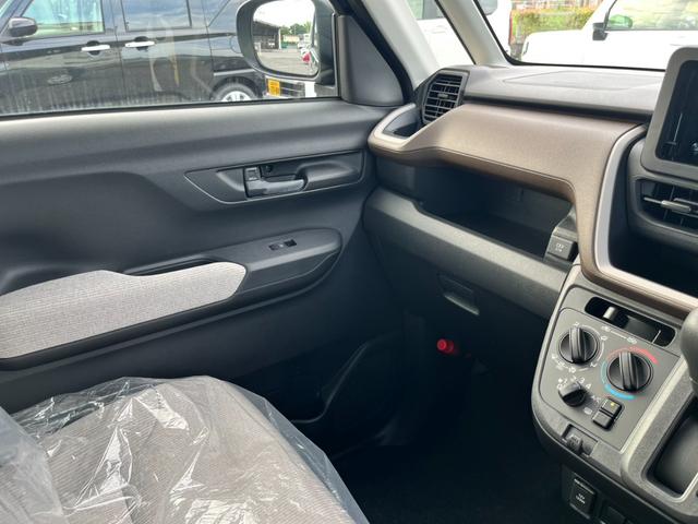 ムーヴ Ｌ　届出済未使用車／ＬＥＤヘッドライト／両側スライドドア／キーレス／衝突被害軽減ブレーキ／コーナーセンサー／バックカメラ／オートライト／アイドリングストップ／電動格納ミラー／オートハイビーム／車線逸脱警報（22枚目）