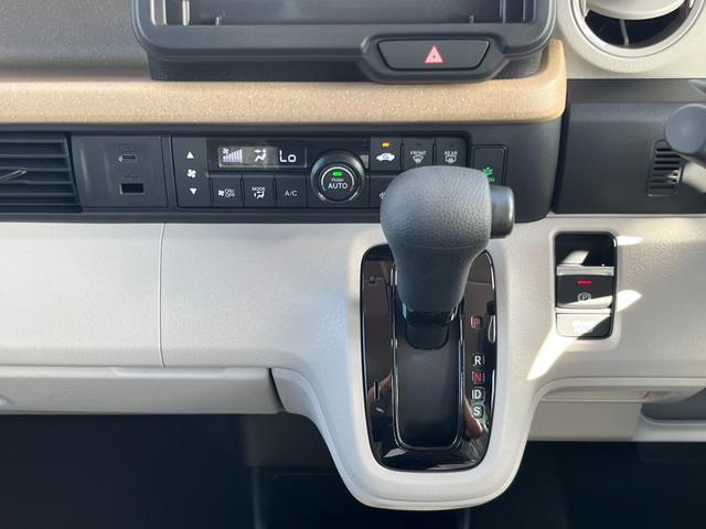 Ｎ－ＢＯＸ ベースグレード　届出済未使用車／ホンダセンシング／ＬＥＤヘッドライト／両側パワースライドドア／バックカメラ／衝突被害軽減ブレーキ／コーナーセンサー／電動パーキングブレーキ／オートブレーキホールド／ＡＣＣ／オートライト（11枚目）