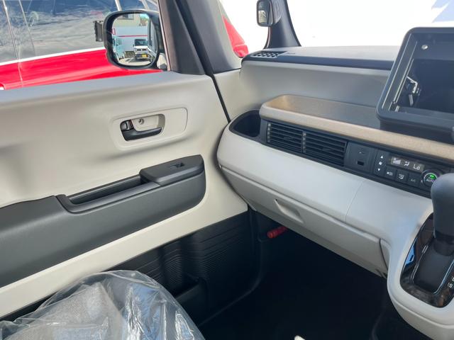Ｎ－ＢＯＸ ベースグレード　届出済未使用車／ホンダセンシング／ＬＥＤヘッドライト／両側パワースライドドア／バックカメラ／衝突被害軽減ブレーキ／コーナーセンサー／電動パーキングブレーキ／オートブレーキホールド／ＡＣＣ／オートライト（21枚目）