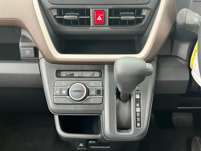 ムーヴ Ｘ　届出済未使用車／ＬＥＤヘッドライト／片側パワースライドドア／スマートキー／衝突被害軽減ブレーキ／コーナーセンサー／オートライト／オートエアコン／アイドリングストップ／ステアリングリモコン付き（15枚目）