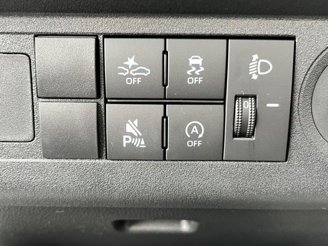 ハイゼットトラック スタンダードＳＡＩＩＩｔ　届出済未使用車／スマートアシスト／衝突被害軽減ブレーキ／コーナーセンサー／オートライト／オートハイビーム／アイドリングストップ／自社保証付き／車線逸脱抑制制御機能／府見間違い防止機能付／オーディオレス（18枚目）