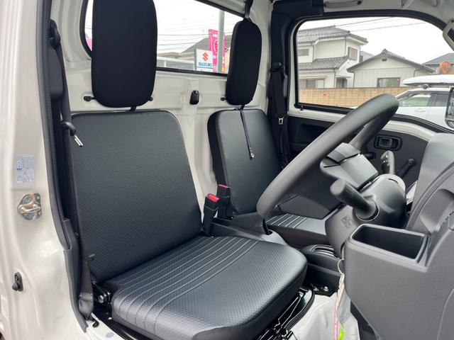 ハイゼットトラック スタンダードＳＡＩＩＩｔ　届出済未使用車／スマートアシスト／衝突被害軽減ブレーキ／コーナーセンサー／オートライト／オートハイビーム／アイドリングストップ／自社保証付き／車線逸脱抑制制御機能／府見間違い防止機能付／オーディオレス（24枚目）