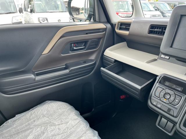 スペーシア ハイブリッドＧ　届出済未使用車／スズキセーフティサポート／ＬＥＤヘッドライト／オートライト／スマートキー／プッシュスタート／オートエアコン／アイドリングストップ／衝突被害軽減ブレーキ／コーナーセンサー／ステリモ付き／（21枚目）