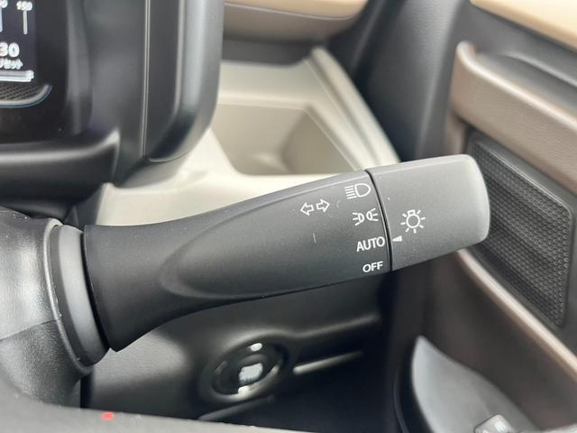 スペーシア ハイブリッドＧ　届出済未使用車／スズキセーフティサポート／ＬＥＤヘッドライト／オートライト／スマートキー／プッシュスタート／オートエアコン／アイドリングストップ／衝突被害軽減ブレーキ／コーナーセンサー／ステリモ付き／（10枚目）
