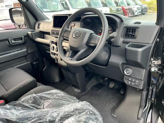 ハイゼットカーゴ クルーズ　届出済未使用車／スマートアシスト／スマートキー／プッシュスタート／オートライト／衝突被害軽減ブレーキ／コーナーセンサー／アイドリングストップ／オートハイビーム／（24枚目）