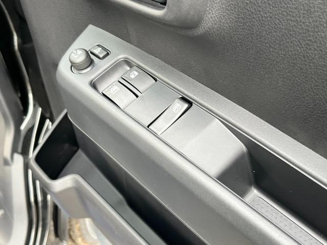 ハイゼットカーゴ クルーズ　届出済未使用車／スマートアシスト／スマートキー／プッシュスタート／オートライト／衝突被害軽減ブレーキ／コーナーセンサー／アイドリングストップ／オートハイビーム／（27枚目）