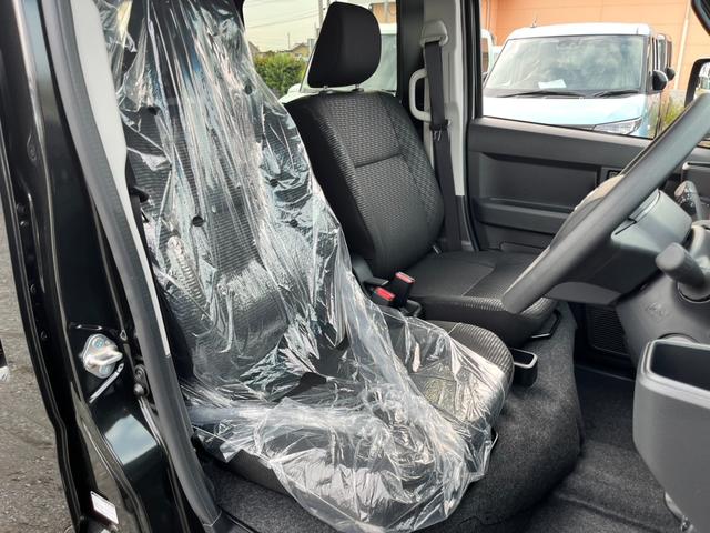 ハイゼットカーゴ クルーズ　届出済未使用車／スマートアシスト／スマートキー／プッシュスタート／オートライト／衝突被害軽減ブレーキ／コーナーセンサー／アイドリングストップ／オートハイビーム／（28枚目）