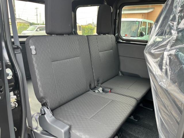 ハイゼットカーゴ クルーズ　届出済未使用車／スマートアシスト／スマートキー／プッシュスタート／オートライト／衝突被害軽減ブレーキ／コーナーセンサー／アイドリングストップ／オートハイビーム／（30枚目）